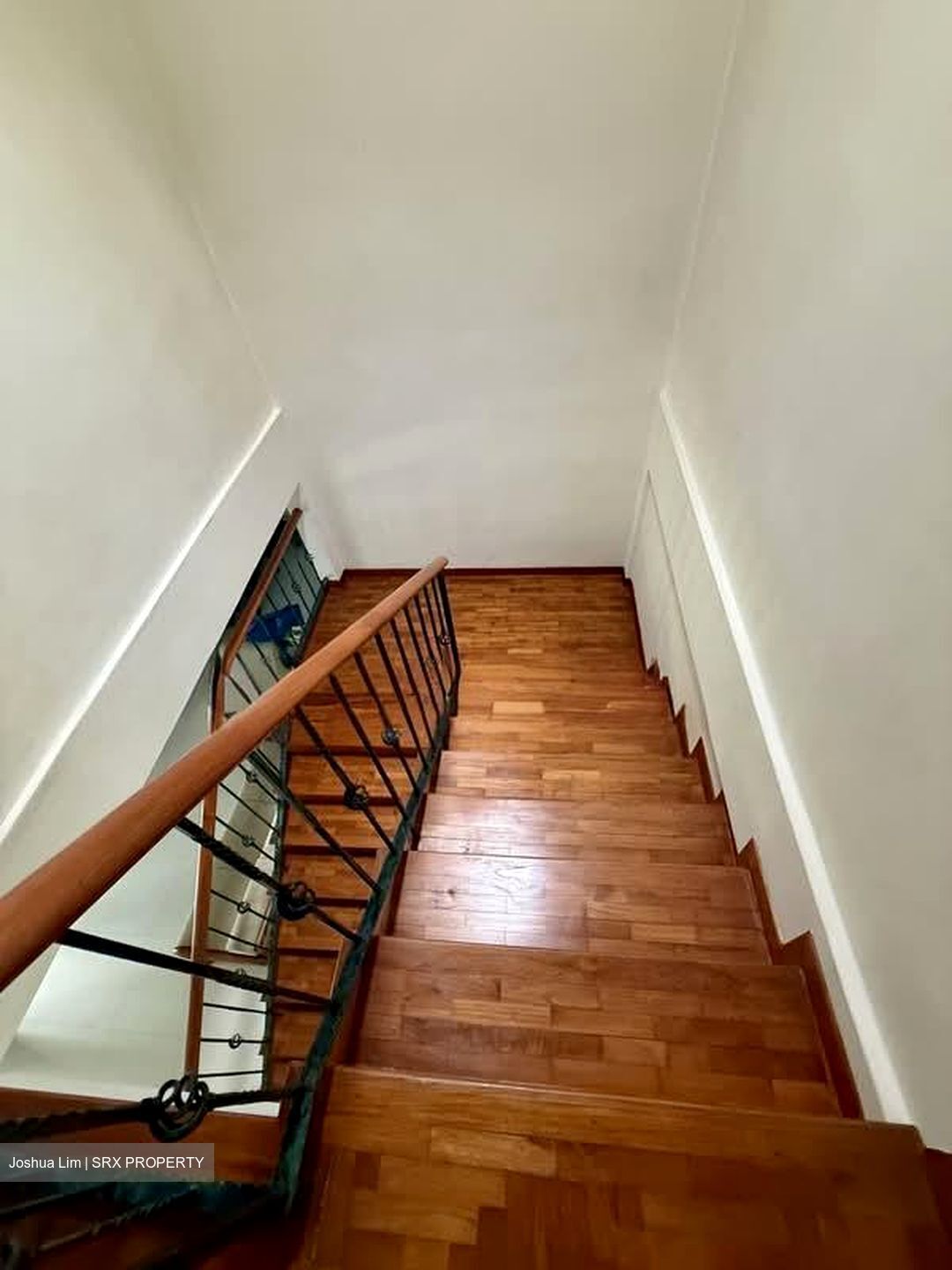 Sunset Way (D21), Terrace #610147201